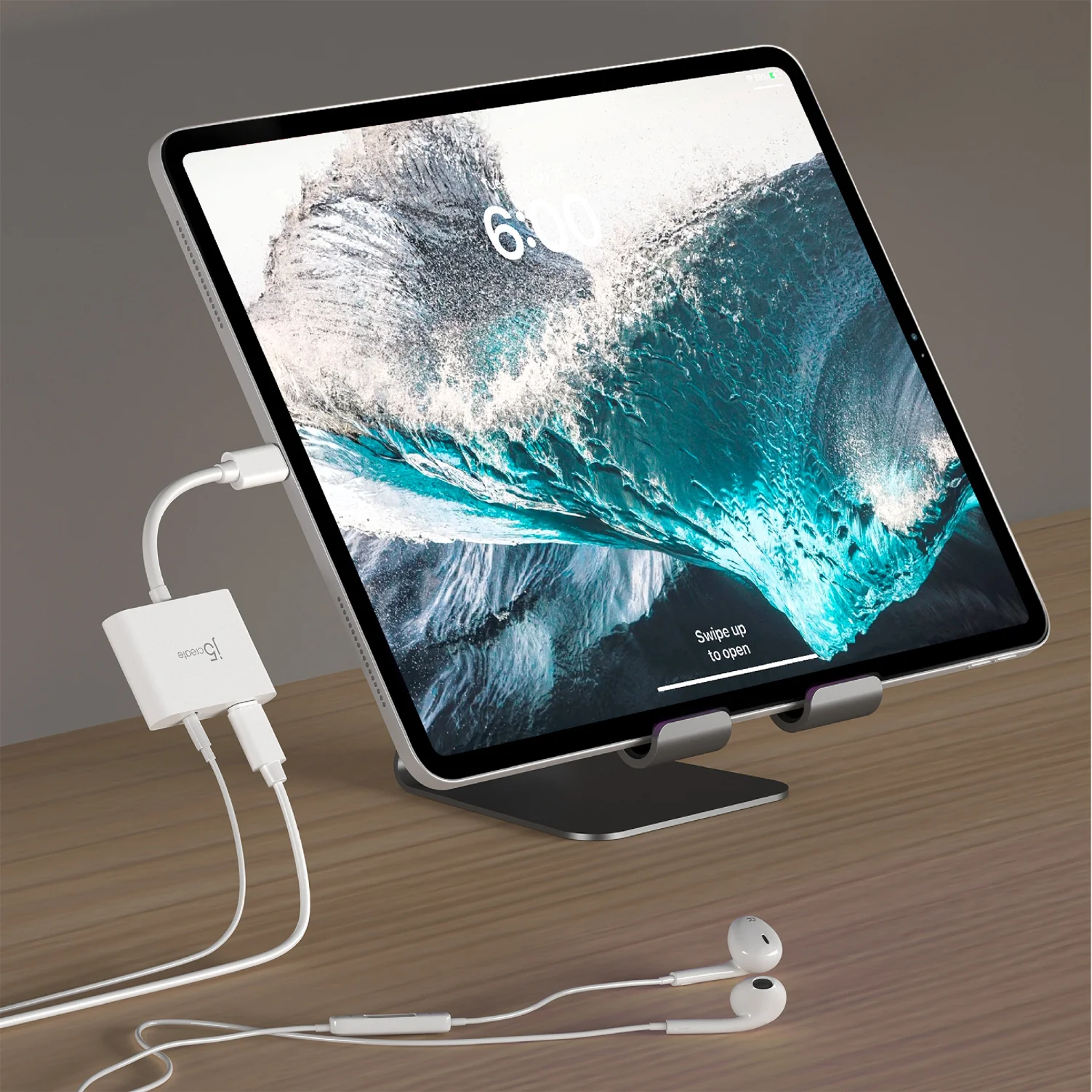 USB-C® to 3.5mm Audio Adapter with Power Delivery - Image 13