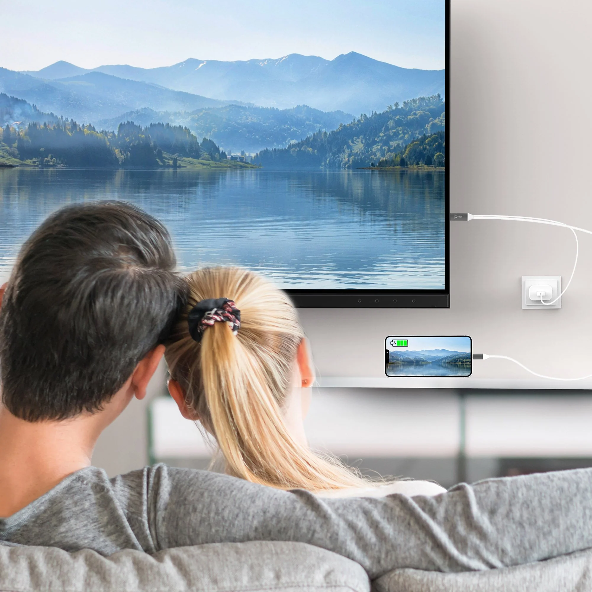 USB-C® to 4K HDMI™ Cable With USB™ Type-A 5V Pass-Through - Image 4