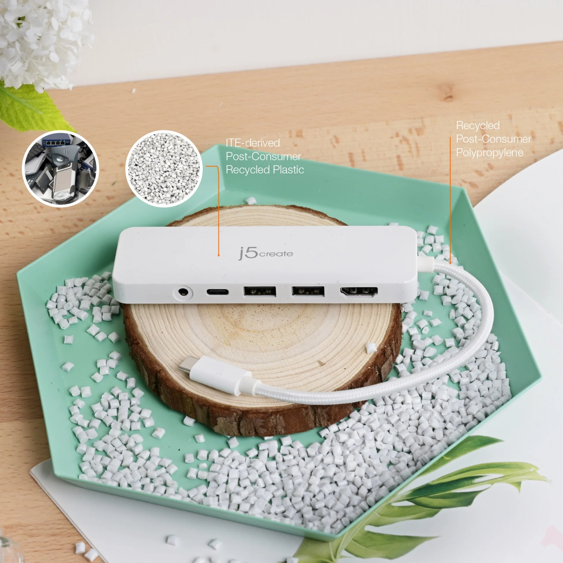 USB-C® Multi-Port Hub with Power Delivery - Image 10