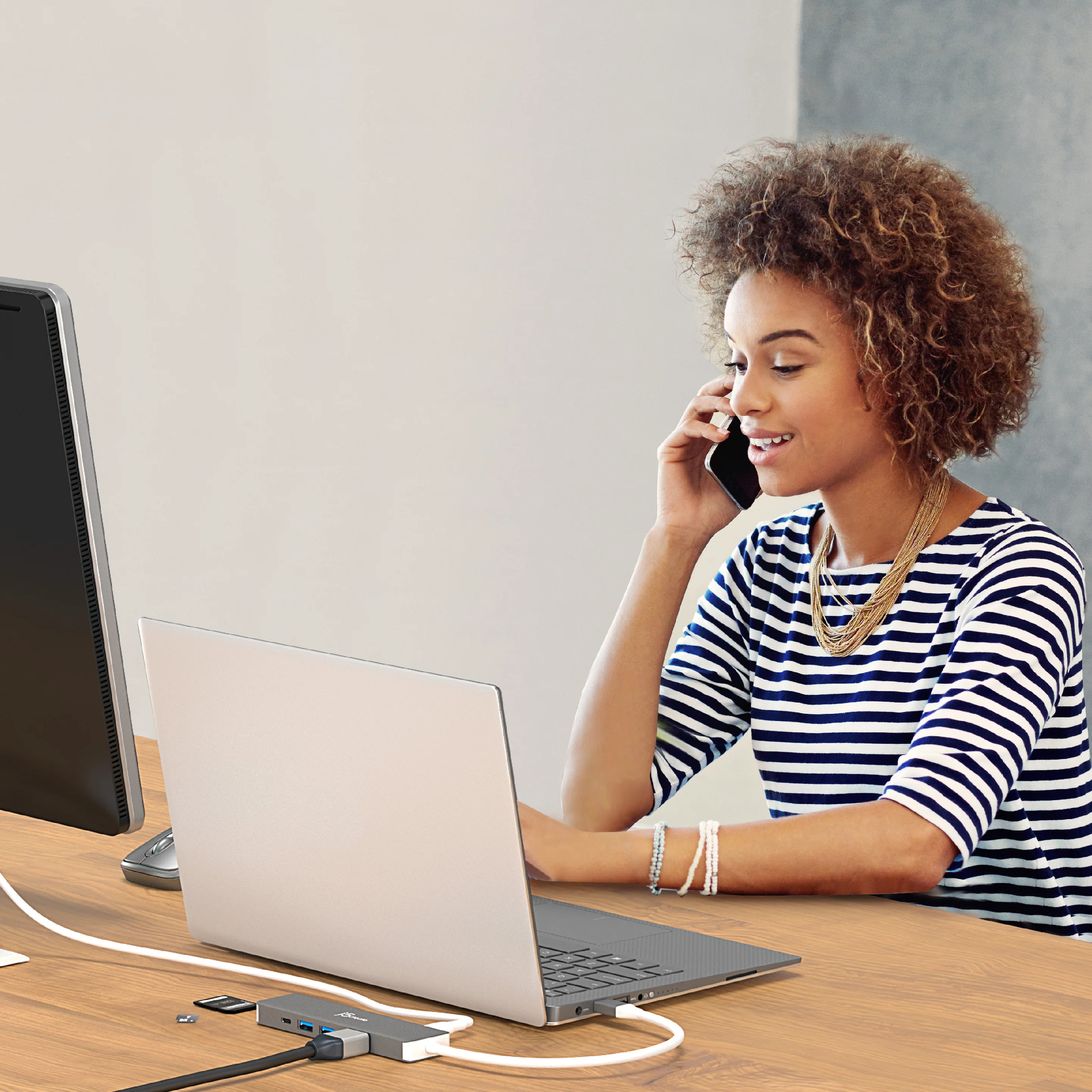 4K60 Elite USB-C® 10Gbps Multi-Adapter - Image 13