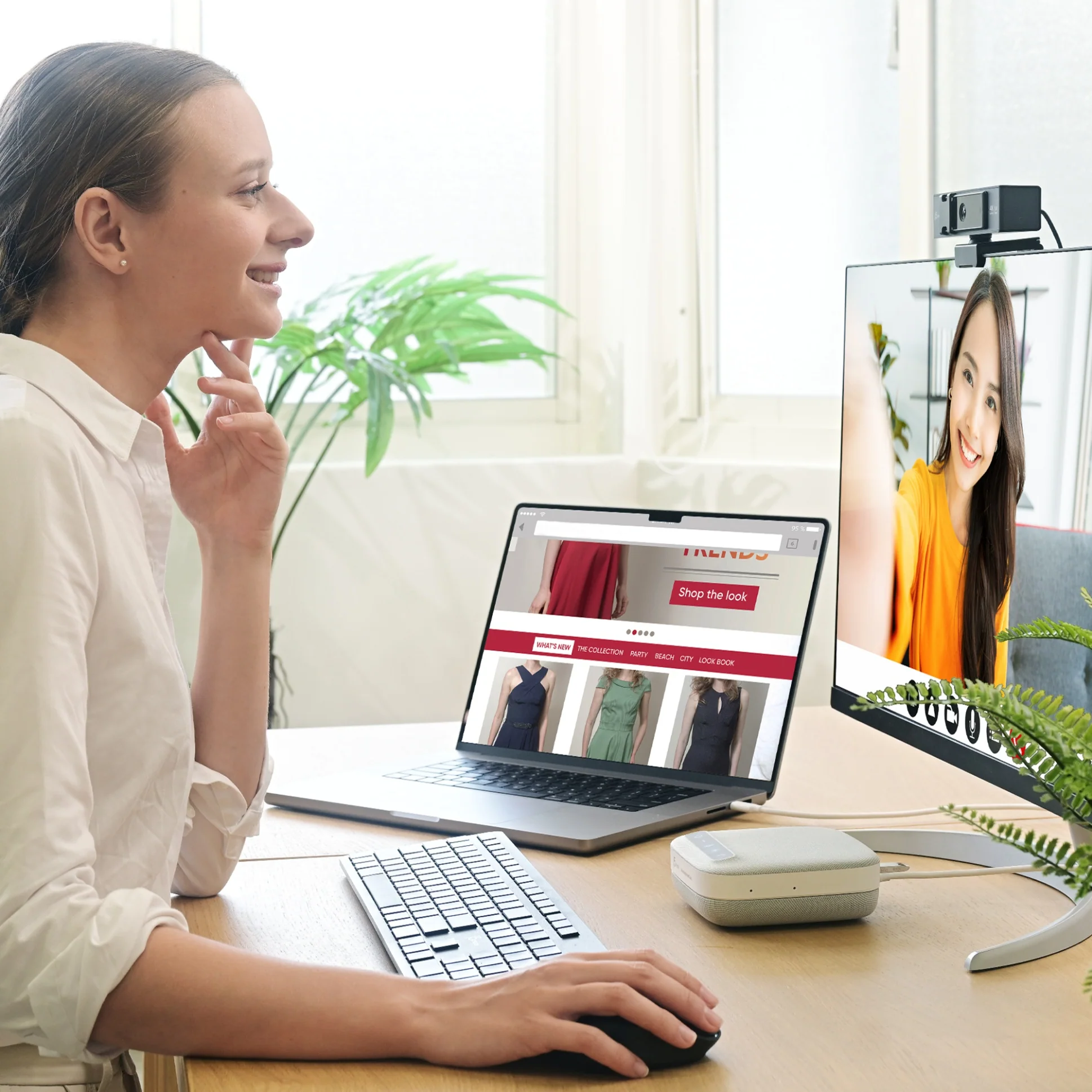 USB-C® 4K Speakerphone Dock - Image 6