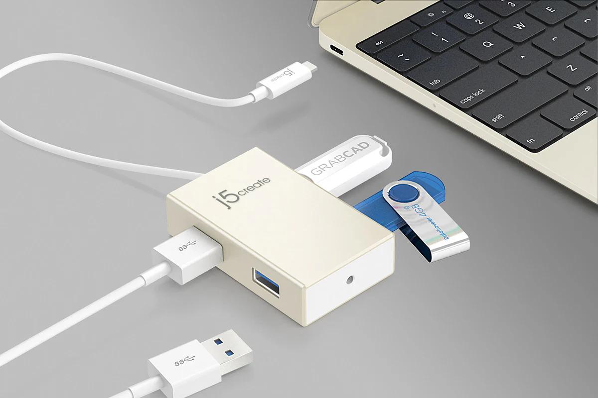 USB-C™ 4-Port Hub - Image 4