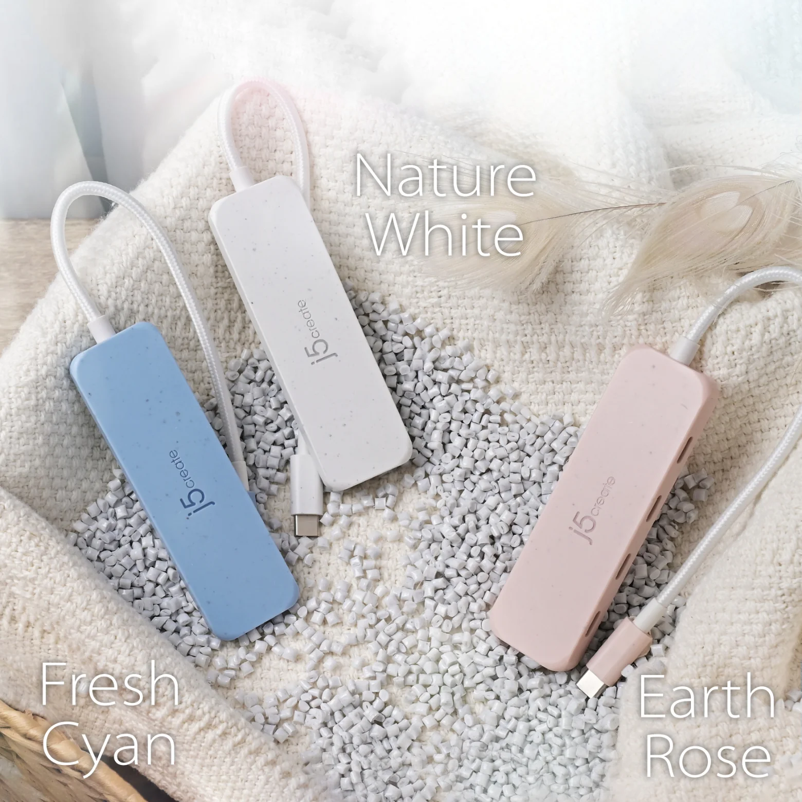 Eco-Friendly USB-C® to 4-Port Type-C Gen 2 Hub - Image 20